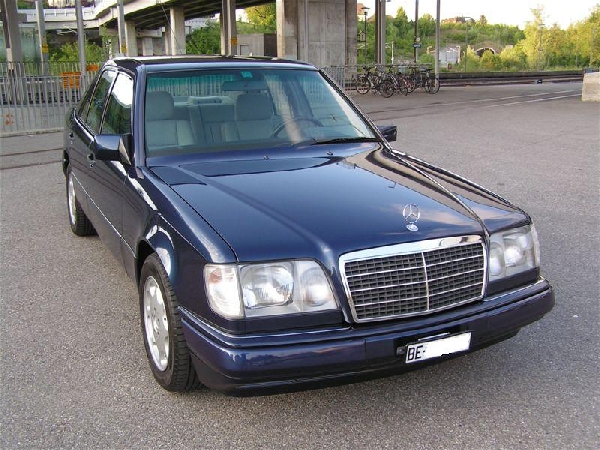 Mercedes W124 In 366 Azuritblau Azurite Blue Mercedes W124 In 366 Azuritblau Azurite Blue